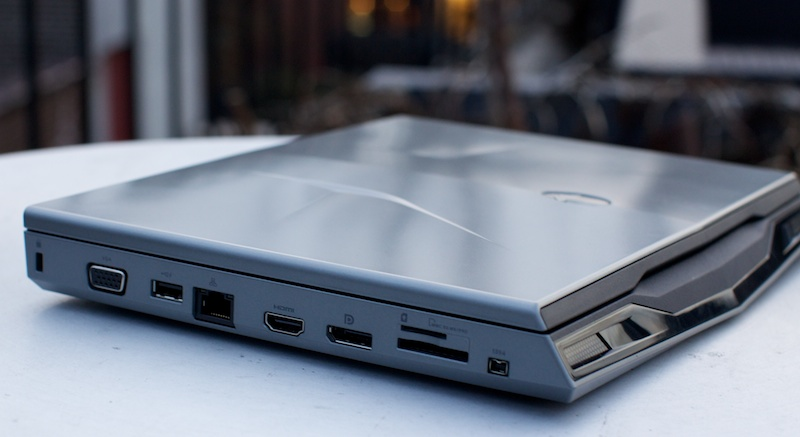 Illustration for article titled Alienware M11x Review: Gaming's New Featherweight Division